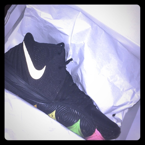 These are Kyrie fives ‘used’